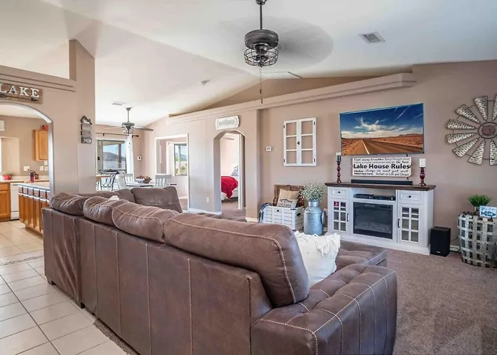 Holiday home Pet Friendly, Pool, Spa, Boat Parking