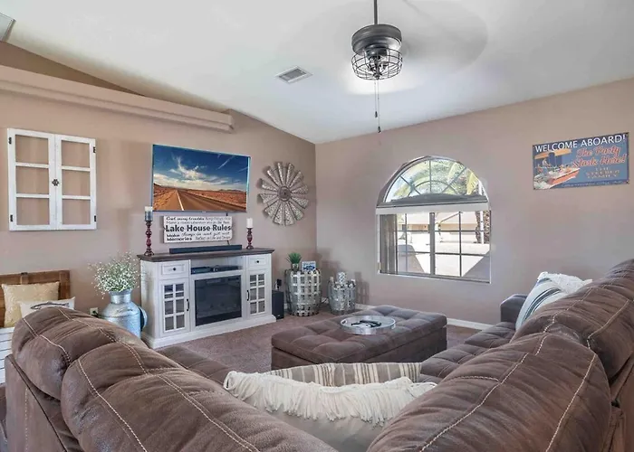 Pet Friendly, Pool, Spa, Boat Parking Holiday home